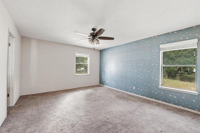 460 County Road 3182 318, Cleveland, TX 77327