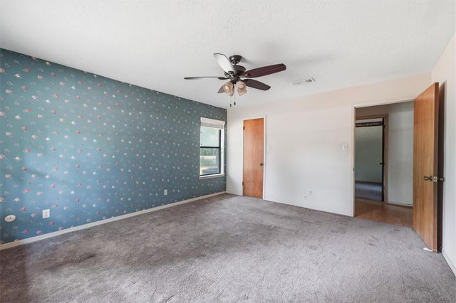 460 County Road 3182 318, Cleveland, TX 77327