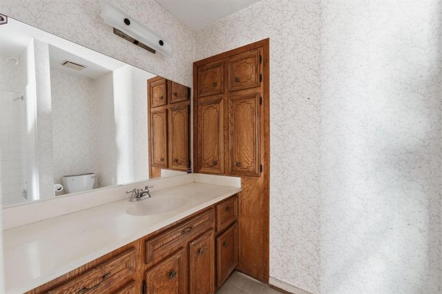 460 County Road 3182 318, Cleveland, TX 77327