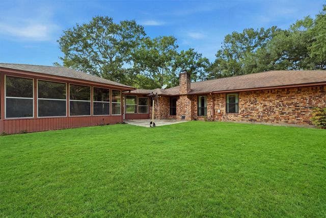 460 County Road 3182 318, Cleveland, TX 77327