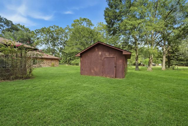 460 County Road 3182 318, Cleveland, TX 77327