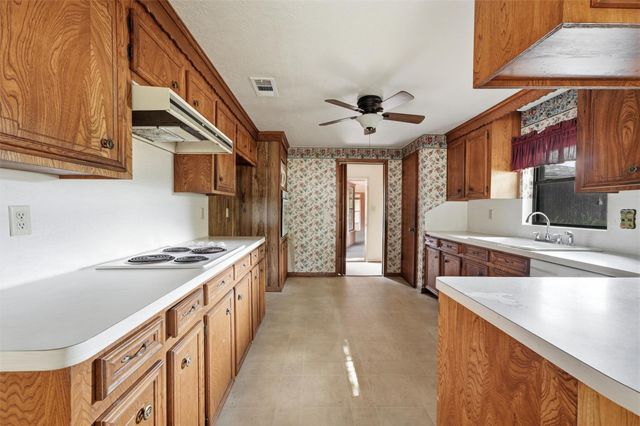 460 County Road 3182 318, Cleveland, TX 77327