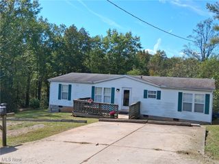 2021 Robinson Hill Rd, Marietta, OH 45750