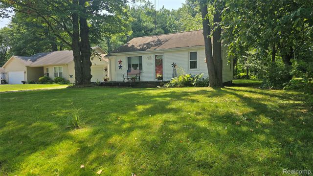 4677 Davidson Road, Kimball Township, MI 48074