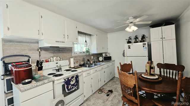 4677 Davidson Road, Kimball Township, MI 48074