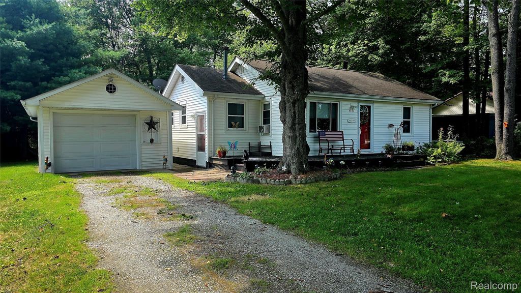 4677 Davidson Road, Kimball Township, MI 48074