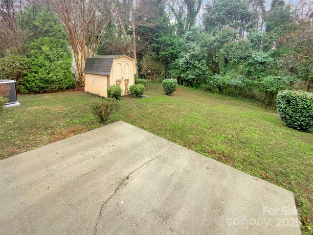 1214 Triece Lane, Charlotte, NC 28215