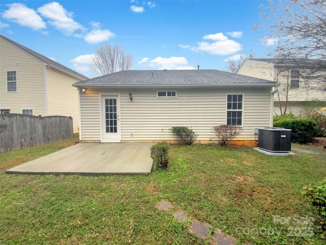 1214 Triece Lane, Charlotte, NC 28215