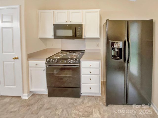 1214 Triece Lane, Charlotte, NC 28215