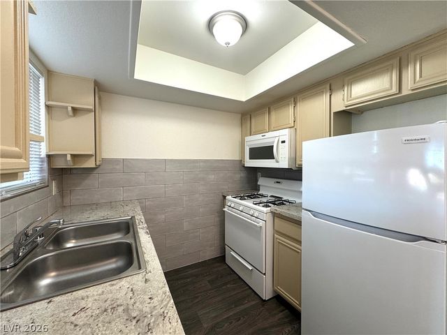 8070 West Russell Road 2055, Las Vegas, NV 89113