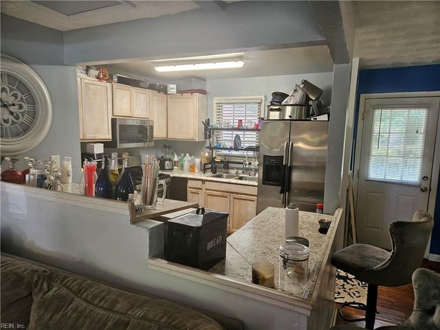 902 Chumley RD, Portsmouth, VA 23701