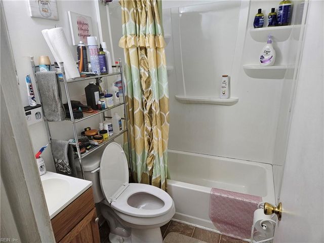 902 Chumley RD, Portsmouth, VA 23701