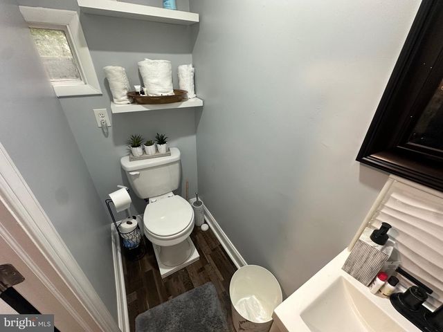 2512 NICHOLAS ST, Philadelphia, PA 19121