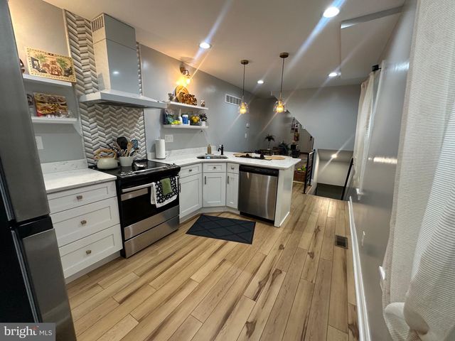 2512 NICHOLAS ST, Philadelphia, PA 19121