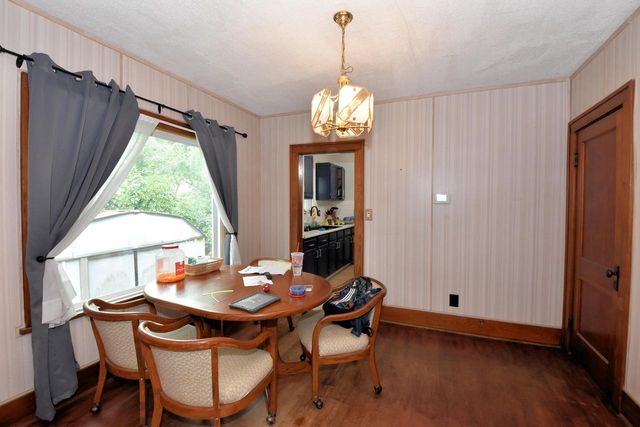 1604 E North STREET, Waukesha, WI 53188