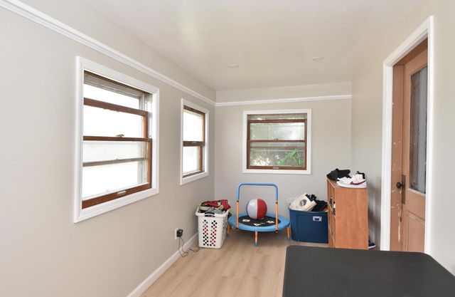 1604 E North STREET, Waukesha, WI 53188