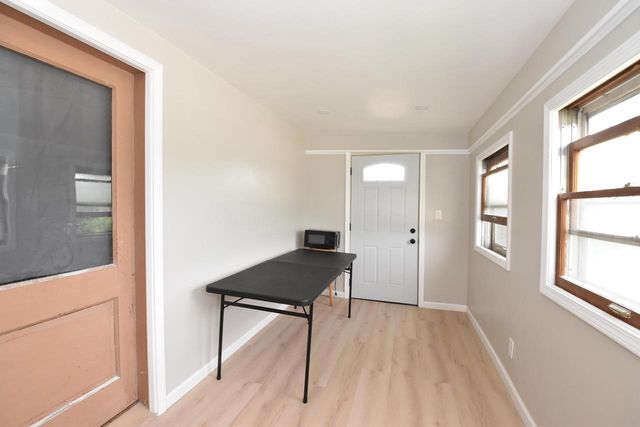 1604 E North STREET, Waukesha, WI 53188