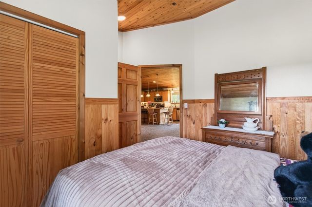 26 Dodge Meadow Drive, Cathlamet, WA 98612