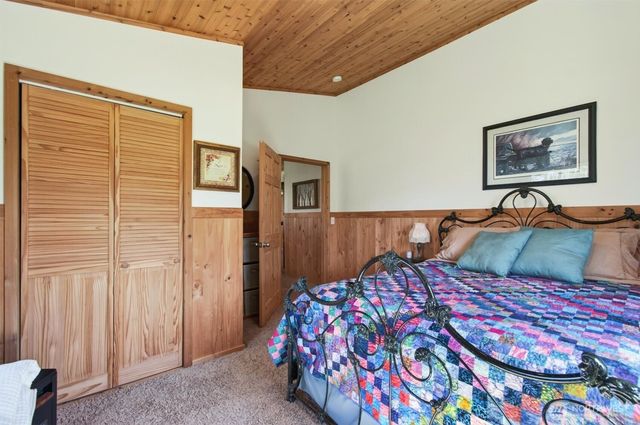 26 Dodge Meadow Drive, Cathlamet, WA 98612
