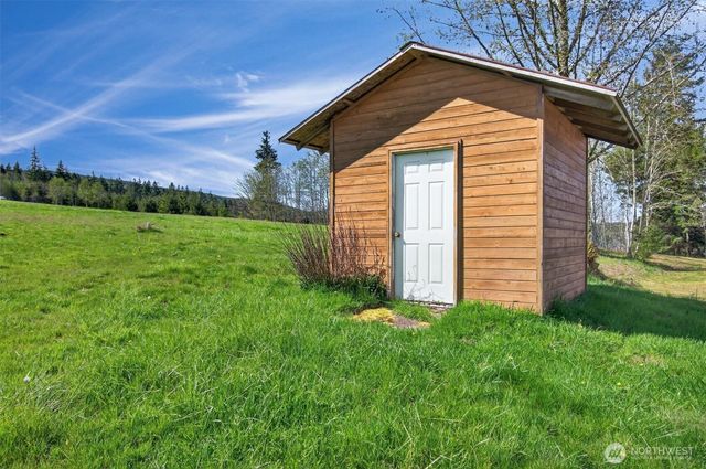 26 Dodge Meadow Drive, Cathlamet, WA 98612