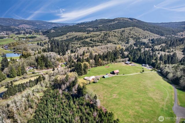 26 Dodge Meadow Drive, Cathlamet, WA 98612