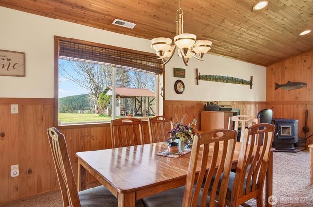 26 Dodge Meadow Drive, Cathlamet, WA 98612