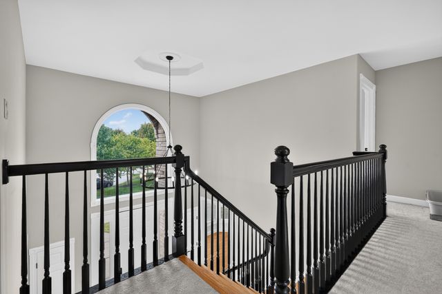 13701 Oak Tree Lane, Lemont, IL 60439