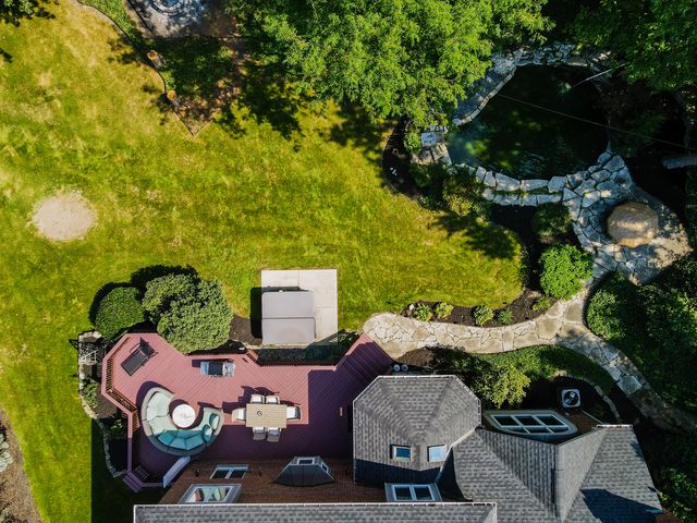 13701 Oak Tree Lane, Lemont, IL 60439