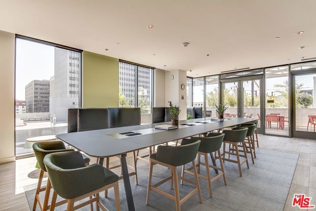 330 W 11th Street C03, Los Angeles, CA 90015