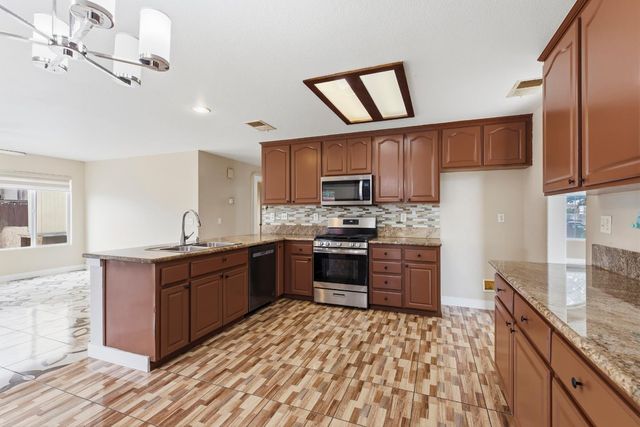1848 N Erickson Cir, Stockton, CA 95206