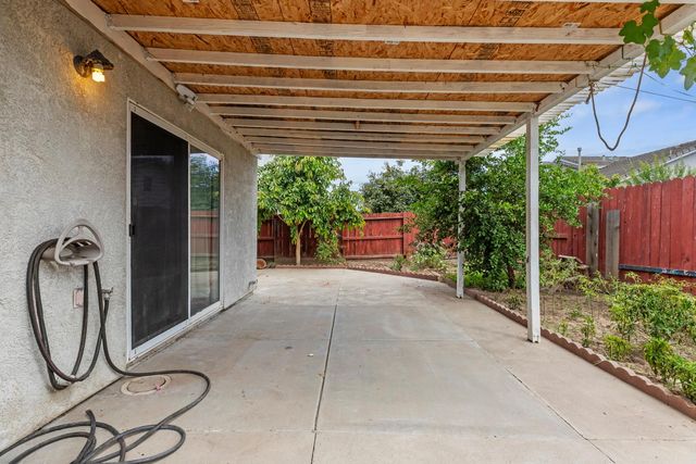 1848 N Erickson Cir, Stockton, CA 95206