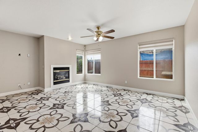 1848 N Erickson Cir, Stockton, CA 95206