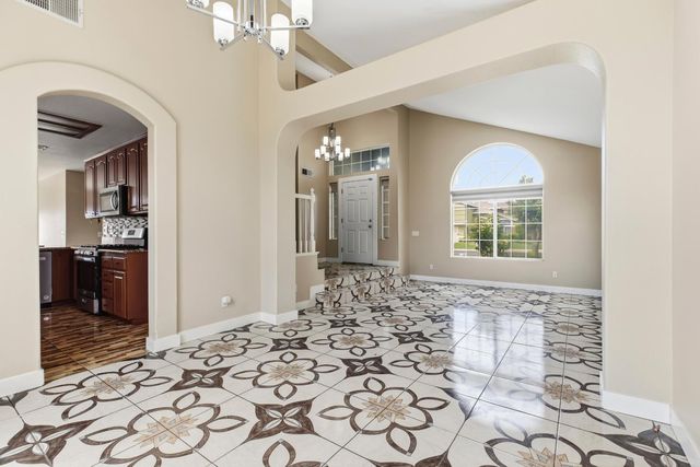 1848 N Erickson Cir, Stockton, CA 95206