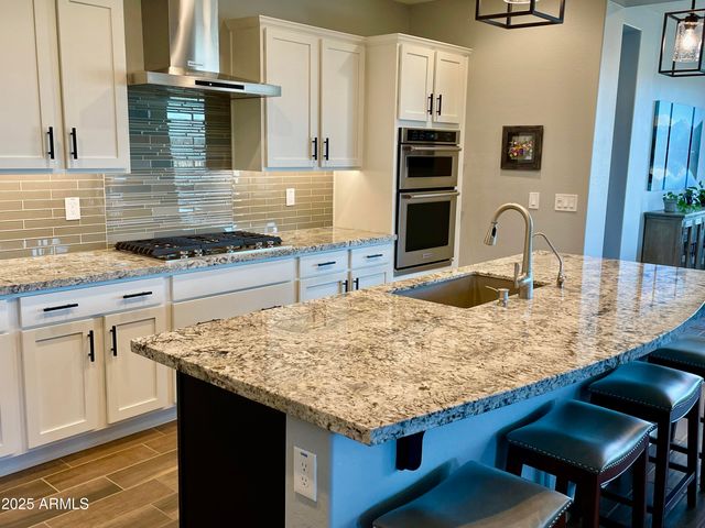 3300 SPARROWS CREEK Way, Wickenburg, AZ 85390