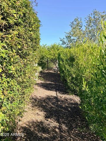 3300 SPARROWS CREEK Way, Wickenburg, AZ 85390