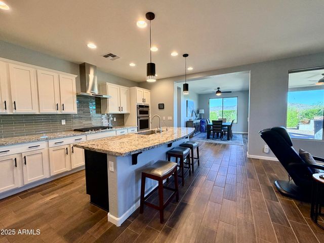 3300 SPARROWS CREEK Way, Wickenburg, AZ 85390