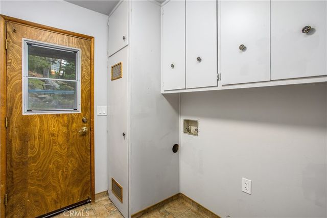 6429 Cedar Avenue, Angelus Oaks, CA 92305