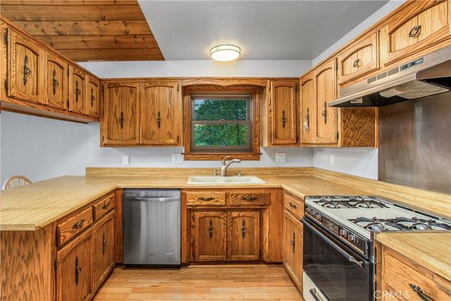 6429 Cedar Avenue, Angelus Oaks, CA 92305