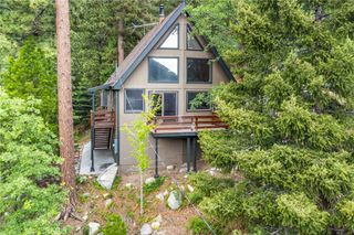 6429 Cedar Avenue, Angelus Oaks, CA 92305