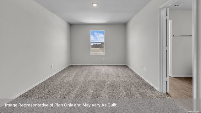 308 WINDFLOWER COVE, Luling, TX 78648