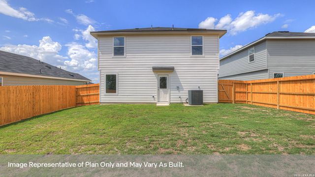 308 WINDFLOWER COVE, Luling, TX 78648