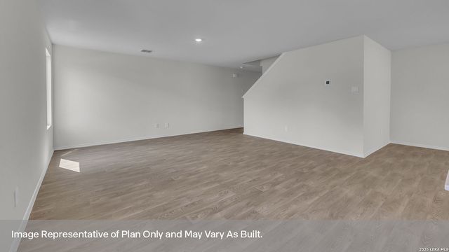 308 WINDFLOWER COVE, Luling, TX 78648