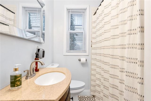 90 University Avenue, Providence, RI 02906