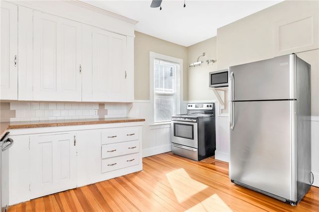 90 University Avenue, Providence, RI 02906