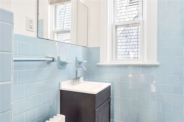 90 University Avenue, Providence, RI 02906