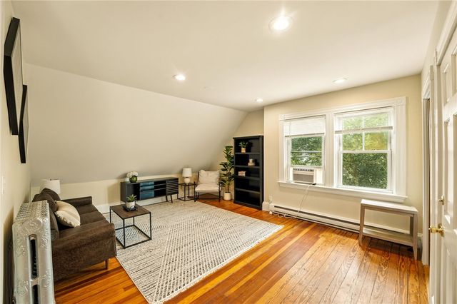 90 University Avenue, Providence, RI 02906