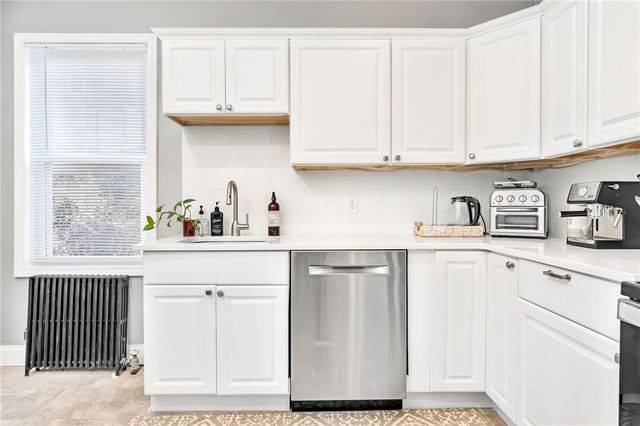 90 University Avenue, Providence, RI 02906