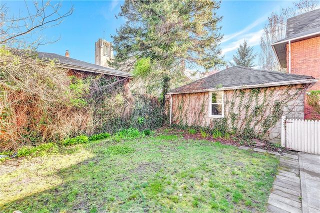 90 University Avenue, Providence, RI 02906