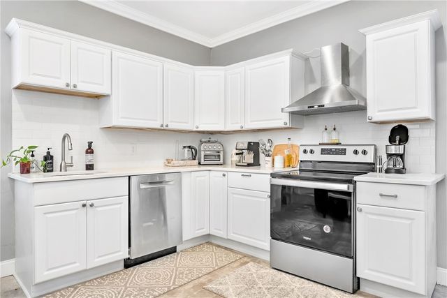 90 University Avenue, Providence, RI 02906