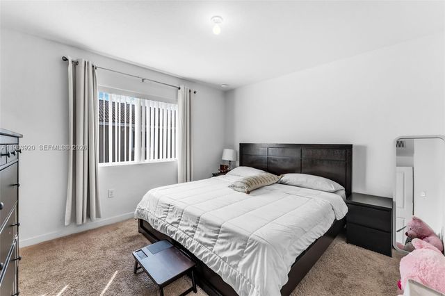 1056 SE 24th Ave, Homestead, FL 33035